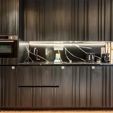 Limehome Zubieta Kalea Apartman *